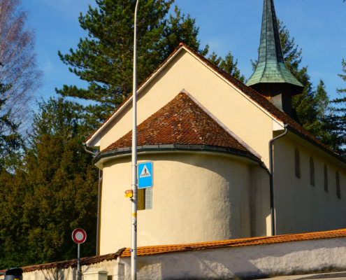 La chiesa di Chalière commentata nella visita guidata di Chalière, Moutier-Grandval.